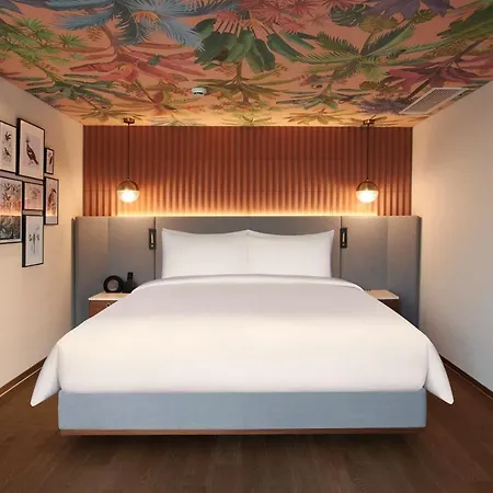 蒙德里安首爾梨泰院飯店 首尔 Exterior photo A bedroom at the hotel